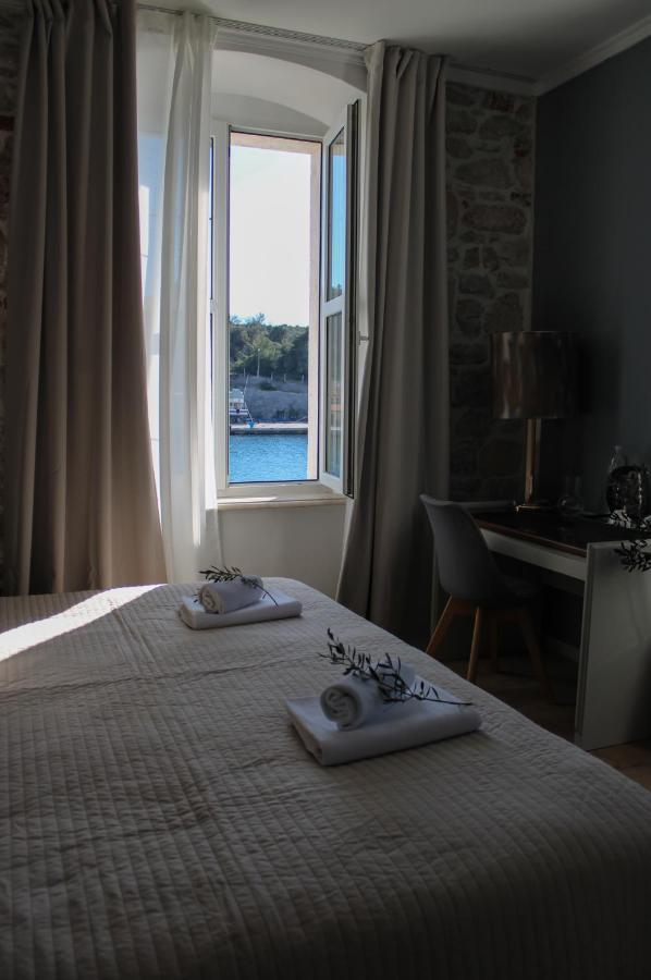 Olife Guesthouse Milna  Exteriér fotografie