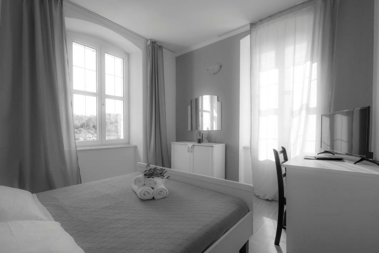 Olife Guesthouse Milna  Exteriér fotografie